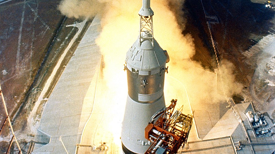 QuestTV's tweet photo. #Moonmachines tonight at #9pm on #questtv #apolloprogram! We were going to post a space joke, but we didn't have enough time to planet...🚀🛰 https://t.co/vd5WznL23F