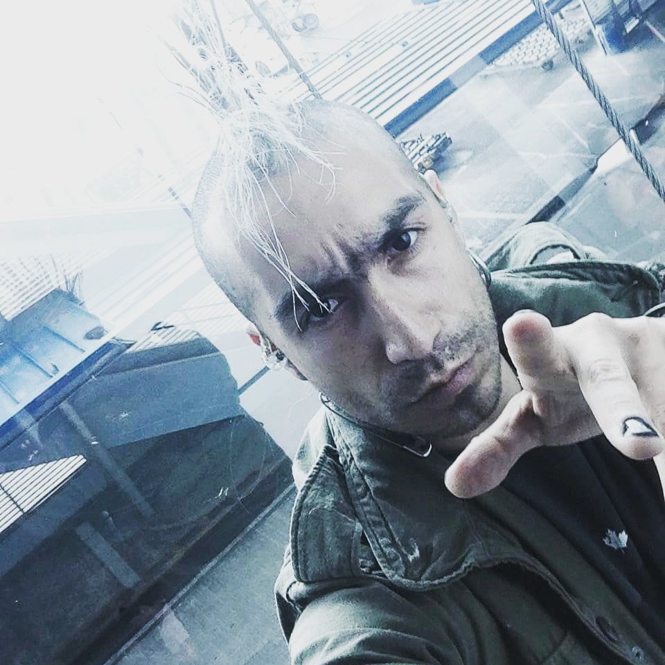 pornomotora's tweet photo. Rumbo a #Bogotá para preparar el show el 17 de diciembre en Tunja! @radionica @CanalTR3CE @chuky @ArbolNaranja @bquatemusic #YoCreoEnLoDeAcá https://t.co/L89HybEx9G