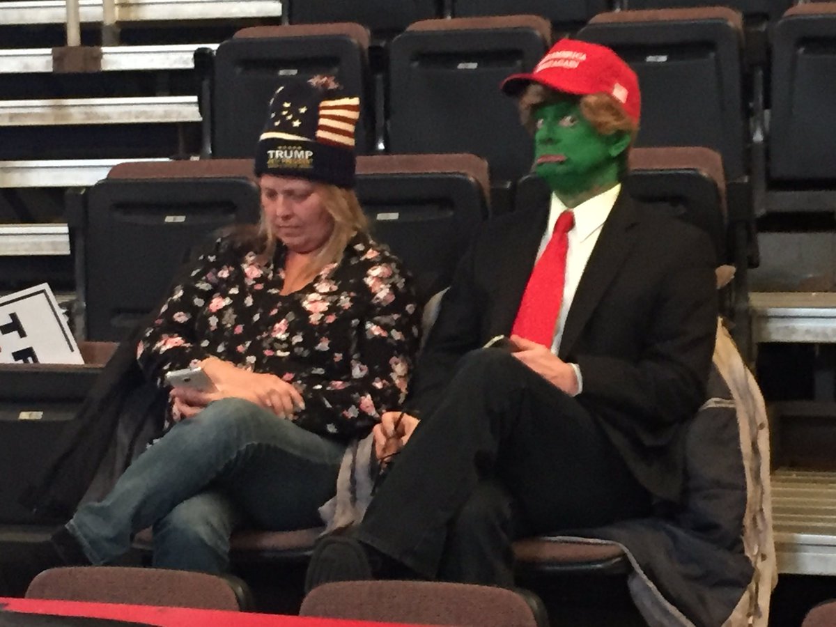 Acosta's tweet photo. Spotted at Trump rally in Cincinnati https://t.co/UbD8eGixuK