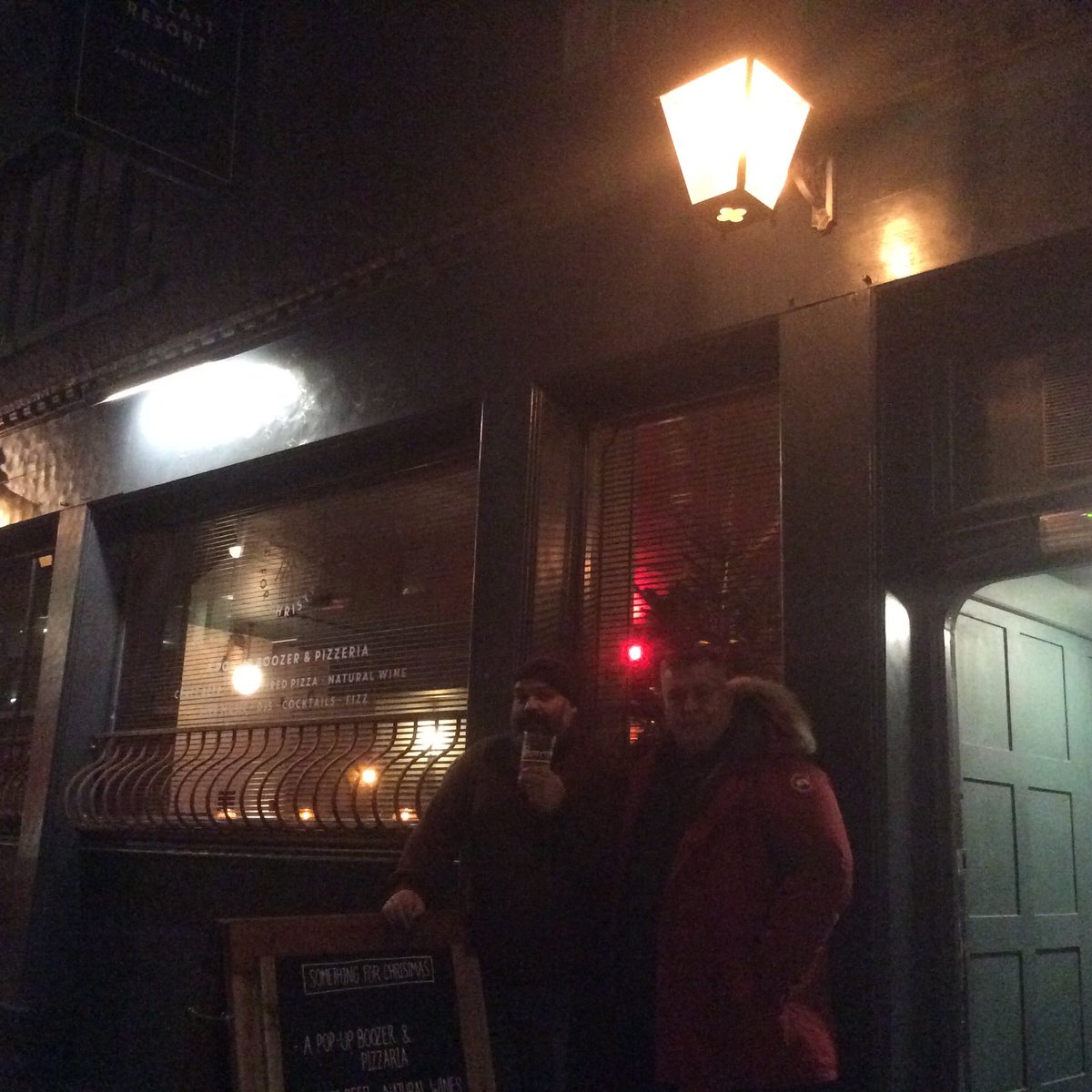 GSSwansea's tweet photo. Lovely new pub with a difference❤️on High Street. The best house red I've tasted, delicious pizzas, top 'slaw'. Done, but not too done! X https://t.co/7092ABsF5o
