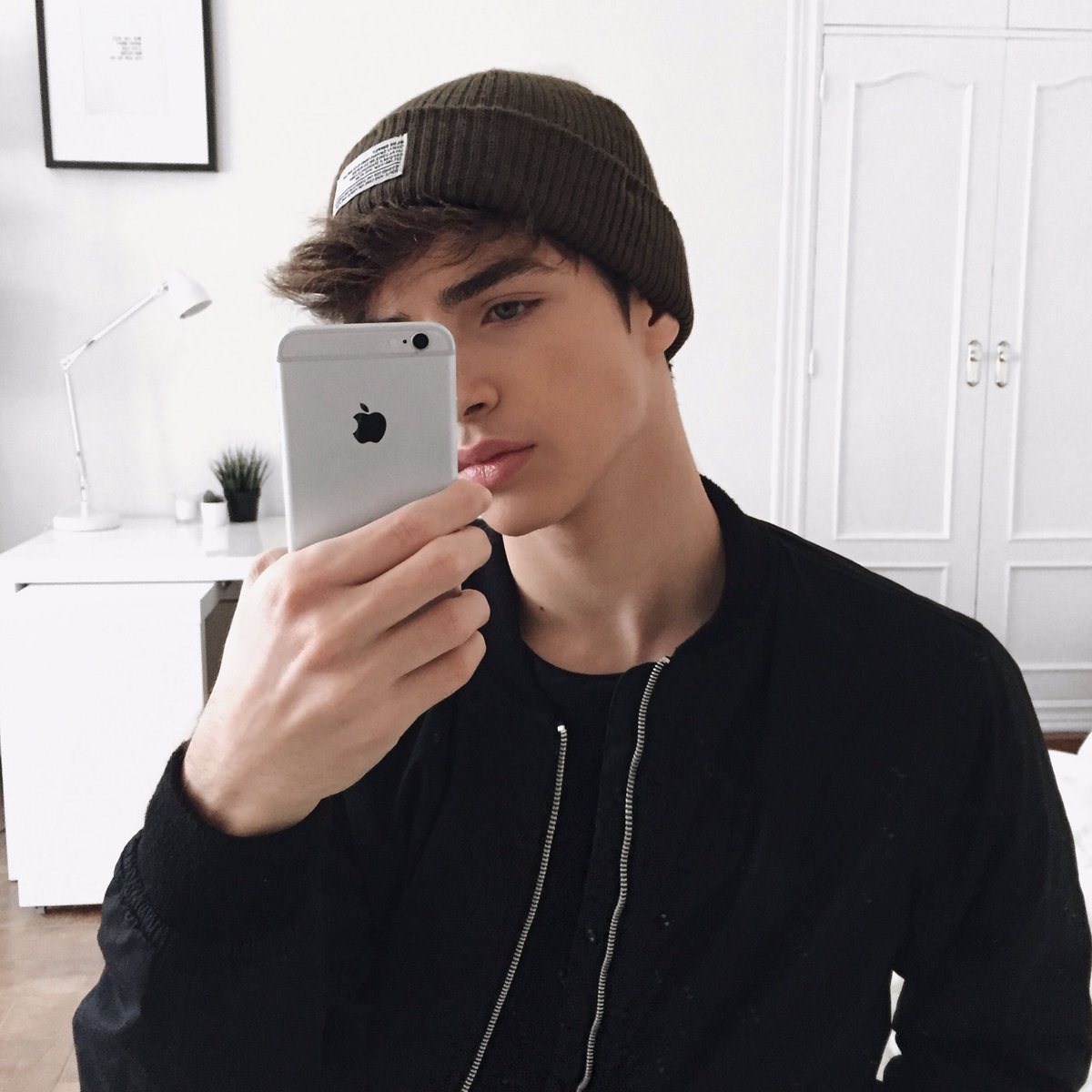 manuriosfdez's tweet photo. 🌹 https://t.co/vpHvbLjXnX