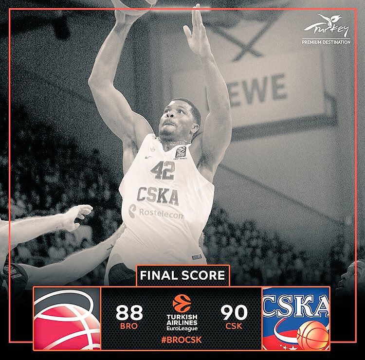 tiempomuerto3's tweet photo. #Eurolegue 88-90 !! #Fridzon consigue en el último segundo la victoria para @cskabasket en la pista del @BroseBamberg #BROCSK https://t.co/4qGc5h5EMw