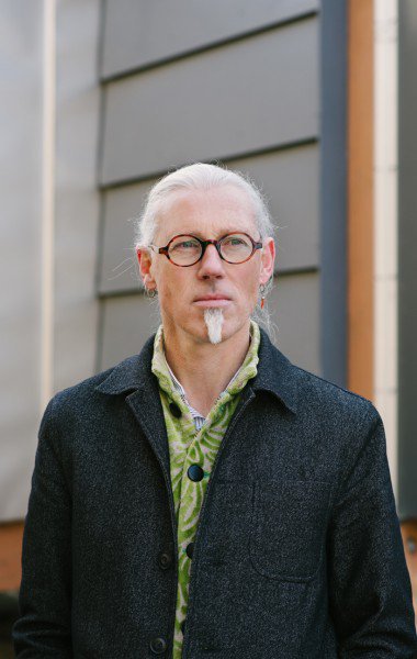 RIBA's tweet photo. I'm Meredith @MoleArchitects Jury Chair #HouseOfTheYear - I’m taking over @RIBA Twitter until 10:30 for a #GrandDesigns Q&amp;A, use #AskRIBA M* https://t.co/sXtpauERvI