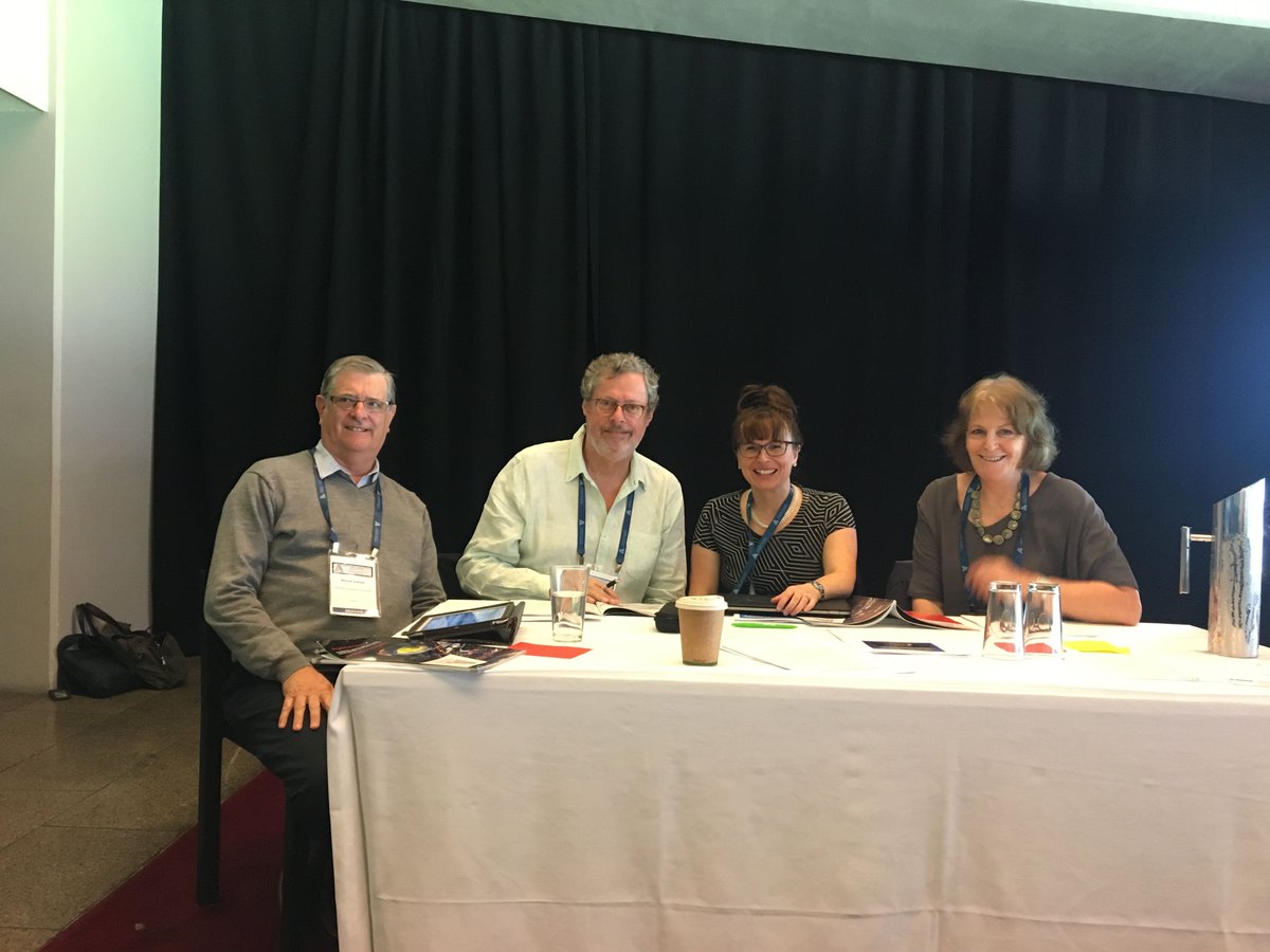 LitKnowledgeARC's tweet photo. The @LitKnowledgeARC Chief Investigators presenting at #AARE2016 yesterday. Now looking forward to the official project launch this evening! https://t.co/gUavkuhhti