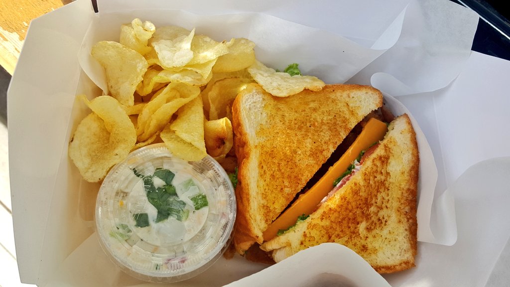 myriadgardens's tweet photo. Yummy @pitchforktruck !! And tea too? They'll be here until 6pm with @WinterShoppes https://t.co/Levhx24S6N