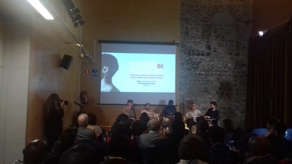 "Te adaptas, t sientes d aquí, y aparece un individuo q te pide q te identifiques xq eres negro" Testimonio #Racismo