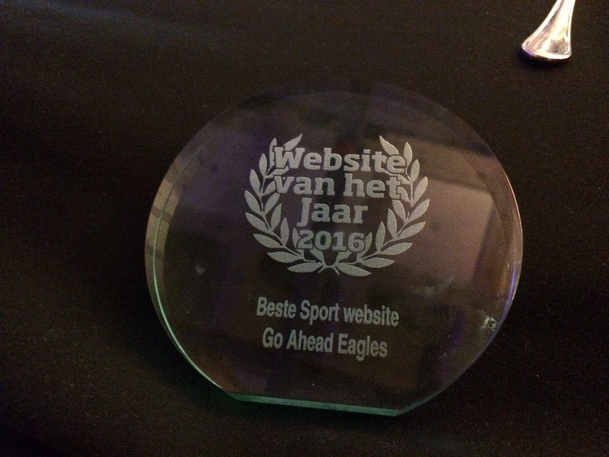 GAEagles's tweet photo. Beste sportwebsite 2016: https://t.co/T8nohBwNos!! Alle fans bedankt voor hun recensie! #komoptan https://t.co/F1SLzNwwSE