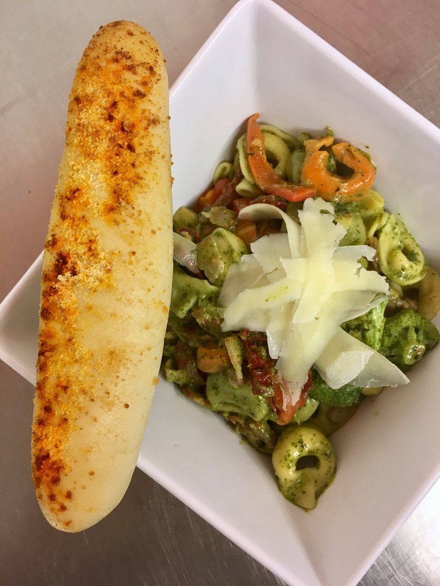 Stop ✋🏼 Tortellini time!