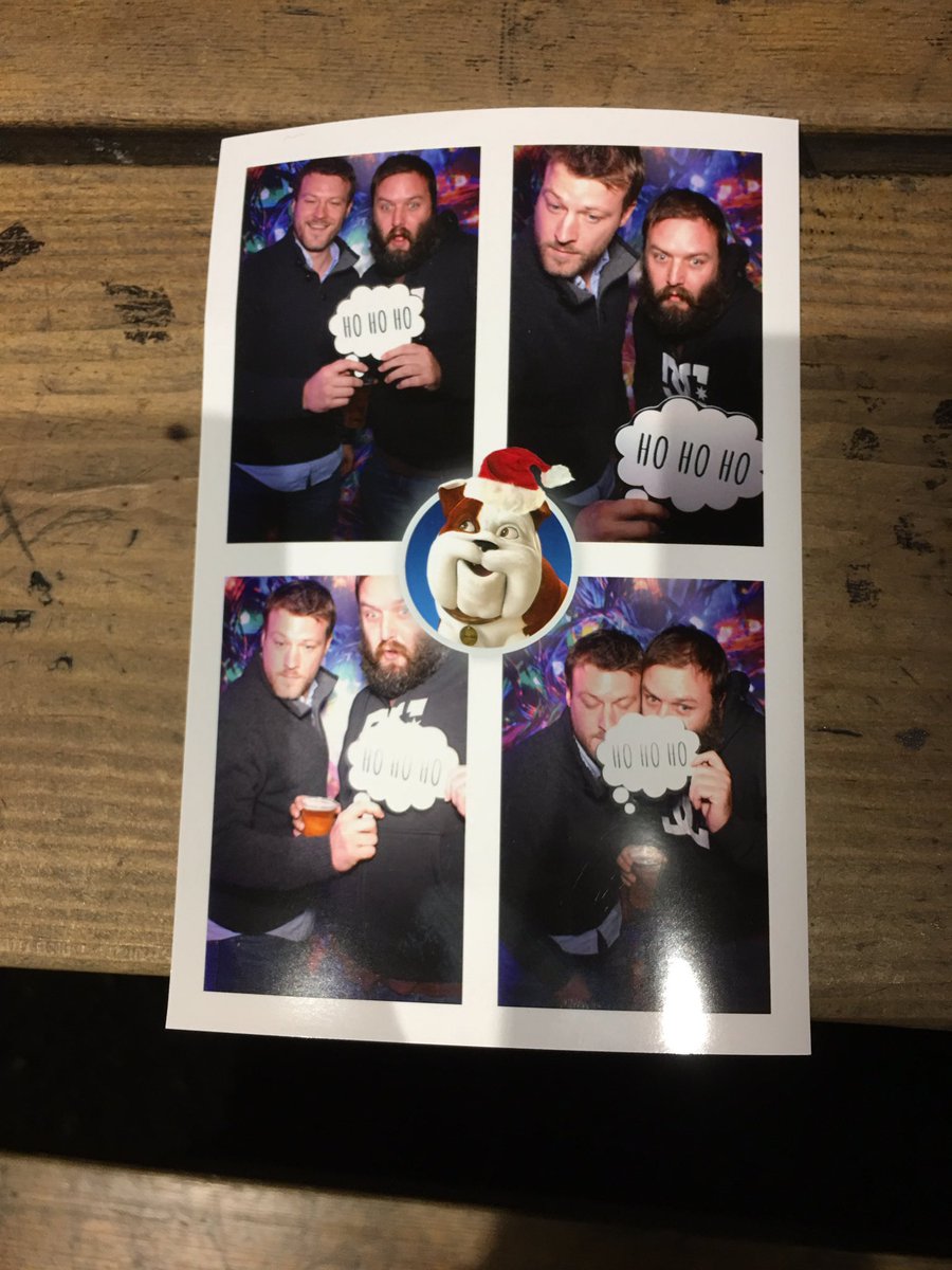 wingedlife's tweet photo. Photo booth rocking #DLGPLXMAS16 https://t.co/8KYftlm4l5