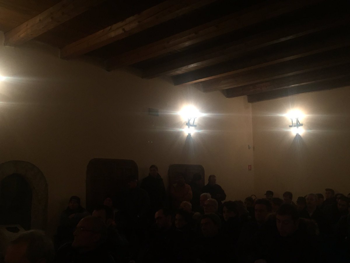 Stasera a #MoranoCalabro con tutti i sindaci del #Pollino. Domenica anche sul mio meraviglioso territorio #bastaunsì.