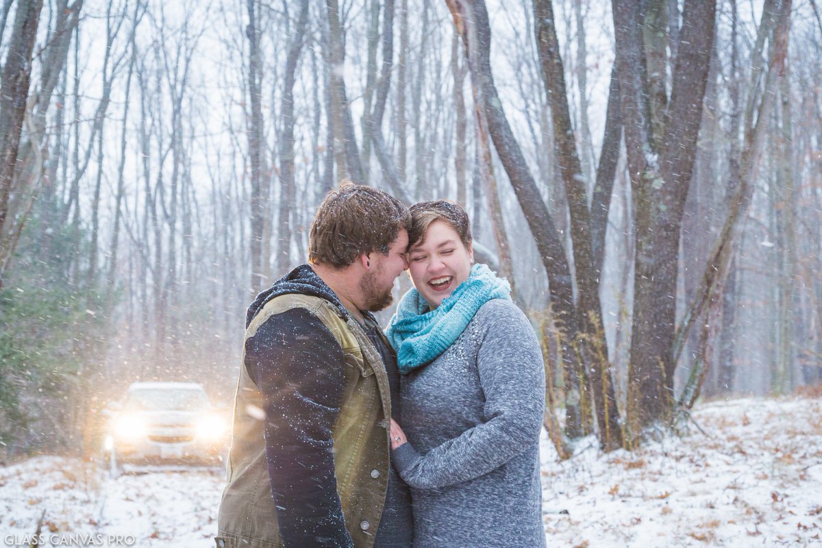 GlassCanvasPro's tweet photo. I've Got My Love to Keep me Warm #show #photoshoot #6d #dslr #winter #cute #CoupleGoals https://t.co/JQpV8fo50S