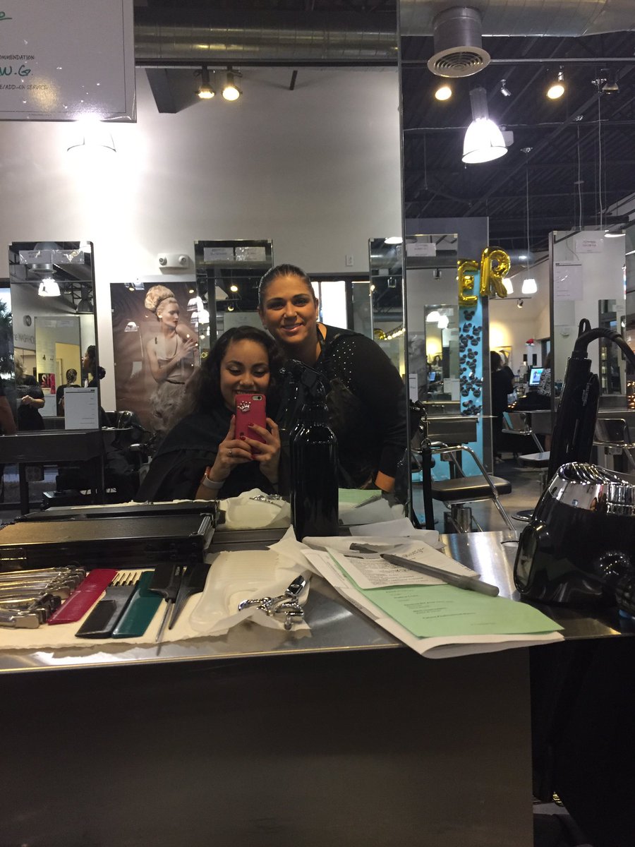 villagomez1214's tweet photo. Best Suegra 💞 #thankyou #hookeditup https://t.co/LzTqXnGGqk