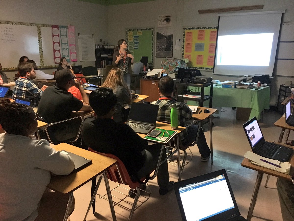piperprincipal's tweet photo. Literacy & World Languages Departments Getting Immersed into Canvas to Work Better and Not Harder! #PSDDay #PiperMindset https://t.co/9AL5uWTG0G