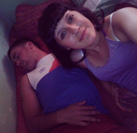 Carolin42428110's tweet photo. Cuando Te Despertas De La Siesta Y Tu Novio Sigue Durmiendo😀🙈 https://t.co/cdB4jvfDBW