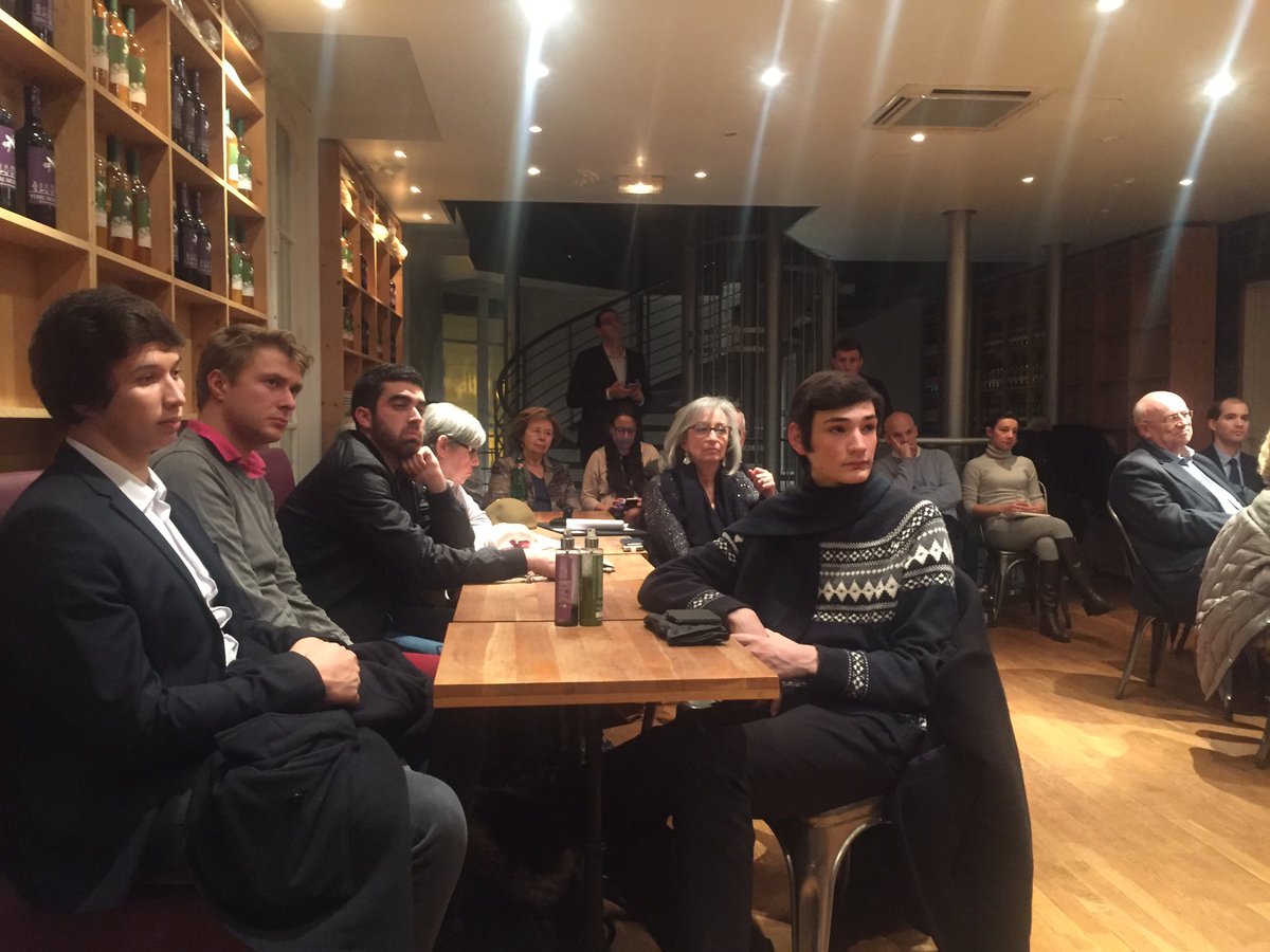 LudivineAnne's tweet photo. Café politique @lesRep6ecirco78 avec @VincentJEANBRUN en présence de P. Morange, A. Gournac, @emmanuellamy sur la #securite en @iledefrance https://t.co/rNtCtiGM7r