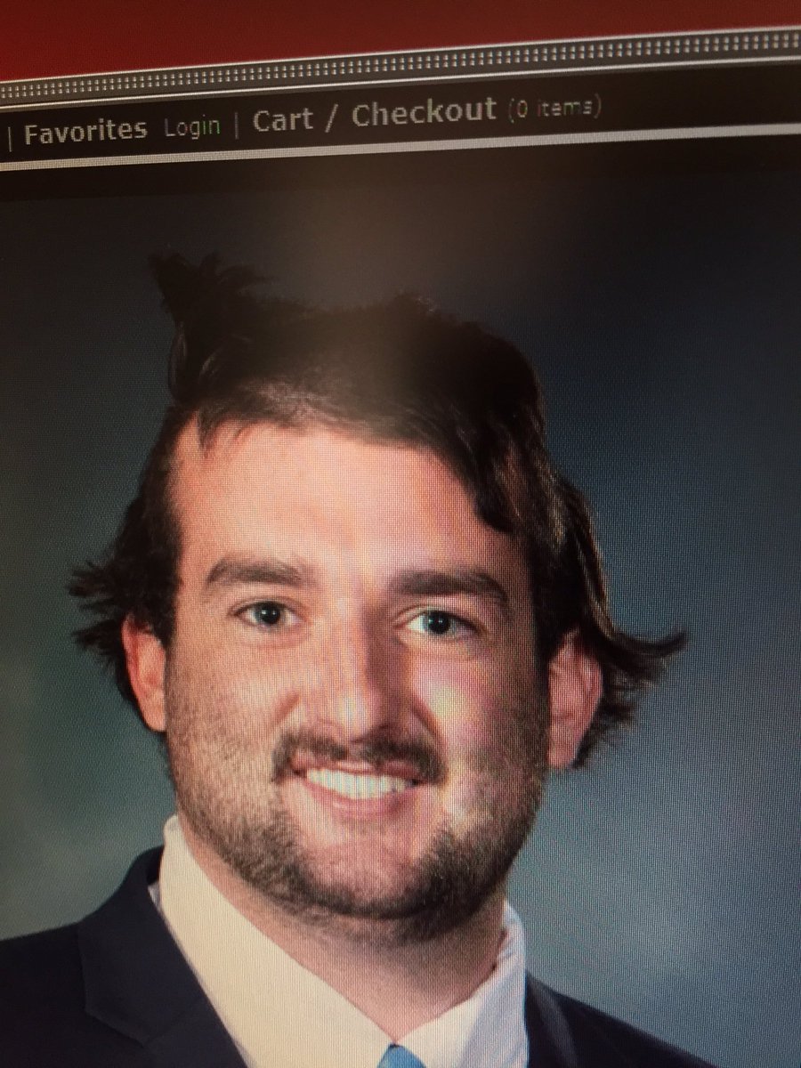 Czumpfe05's tweet photo. Barber: What can I do for you?
@Bblyck: Just mess my shit up fam https://t.co/GGsmNPyjXx