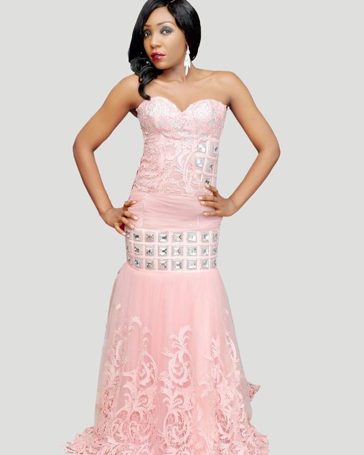 R4cability's tweet photo. Affordable and Elegant gowns for sales contact R4C 08036135793 https://t.co/ZqunenNk12