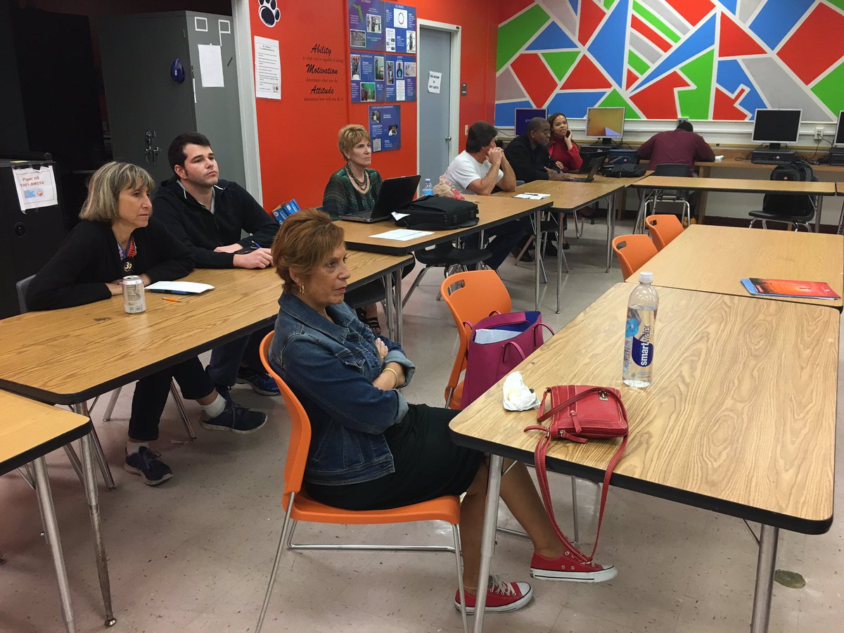 piperprincipal's tweet photo. Thank You Ms. Schuck for The ELL Presentation Today During Our #PSDDay !!! #PiperMindset https://t.co/5A5F3IYoEp