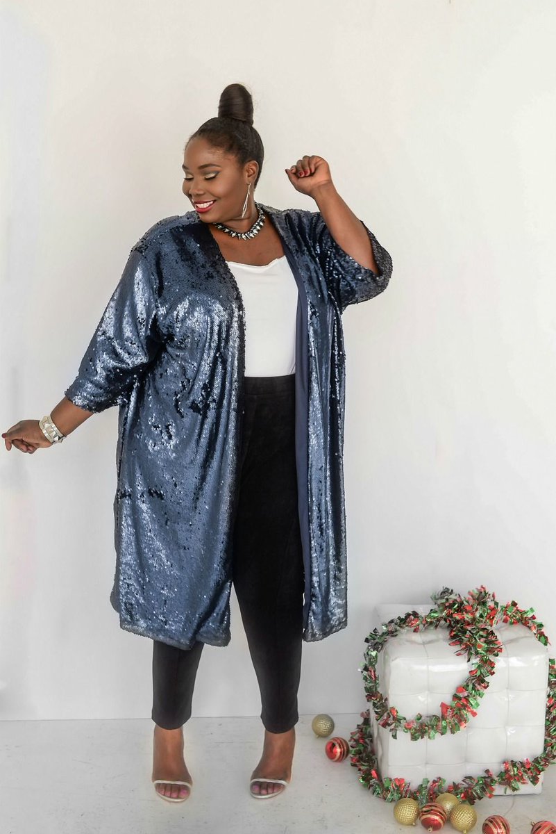 SimplyBeUSA's tweet photo. All the glitz & glam! Holiday party style with @stylishcurves >> https://t.co/yv68Gmb4fN #SBStepOut https://t.co/4OBbE6x1sl