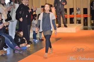 MVMissValentina's tweet photo. @MVMissValentina en Pasarela! 2da Edición de la Bilbao Bizkaia D Week: "SIÉNTETE MODELO POR UN DÍA" .Azkuna Zentroa. https://t.co/0p6a9ektK7