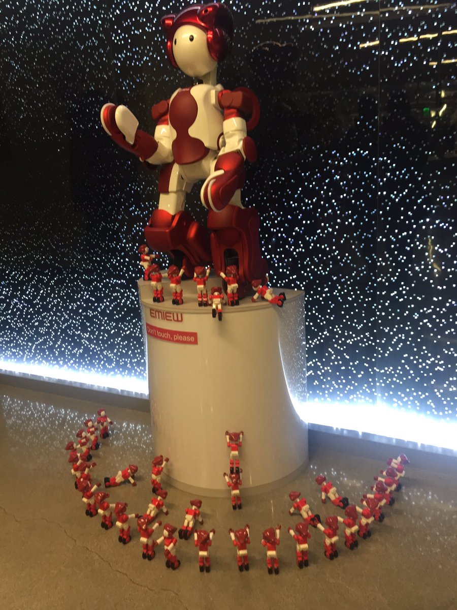 KenWoodOnTech's tweet image. Reboot of &quot;Hitchhiker&apos;s Guide to the Galaxy&quot;? Hitachi style! Excellent diorama. 😜Thanks @IoTthatMatters @Pentaho