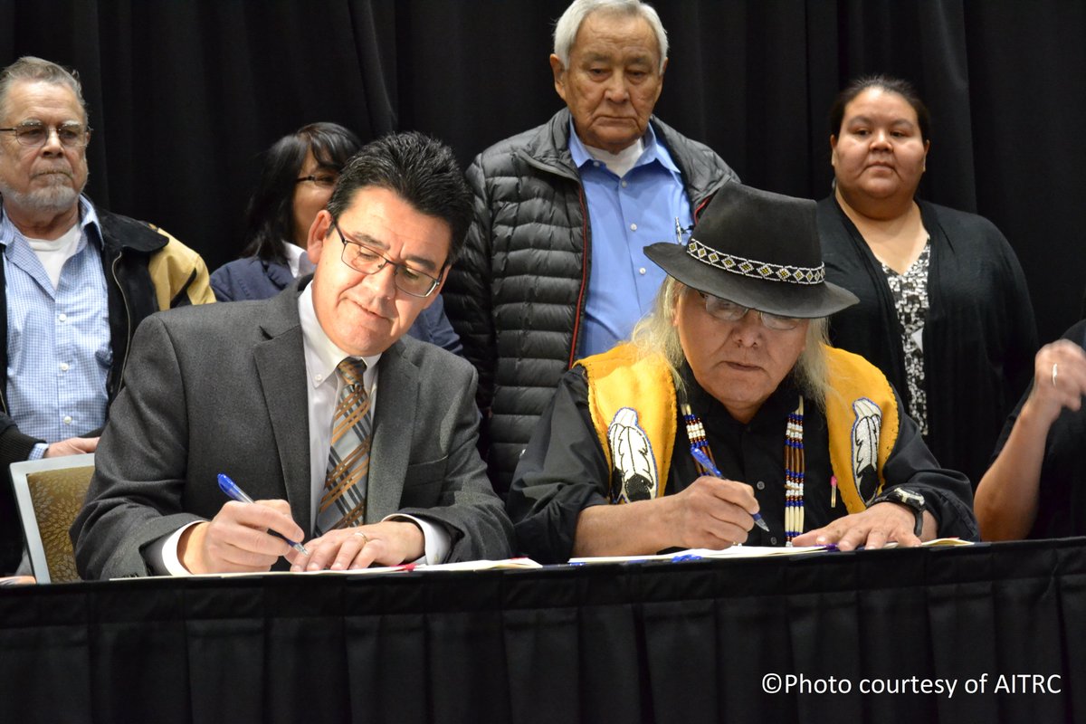 New agreement w <a href="/AhtnaInc/">Ahtna, Inc.</a> AITRC will foster greater tribal role in subsistence wildlife mgmt in Southcentral #Alaska on.doi.gov/2fKn5Yq
