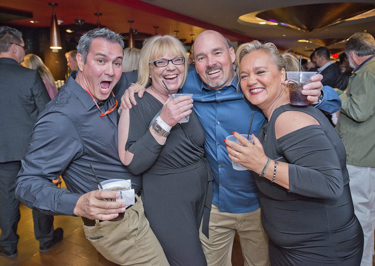 DEMA_Show's tweet photo. It’s #TBT! Share YOUR photos from DEMA Show 2016! #DEMAShow #DEMA #DEMAShow2016 https://t.co/jHm5p7Gk55