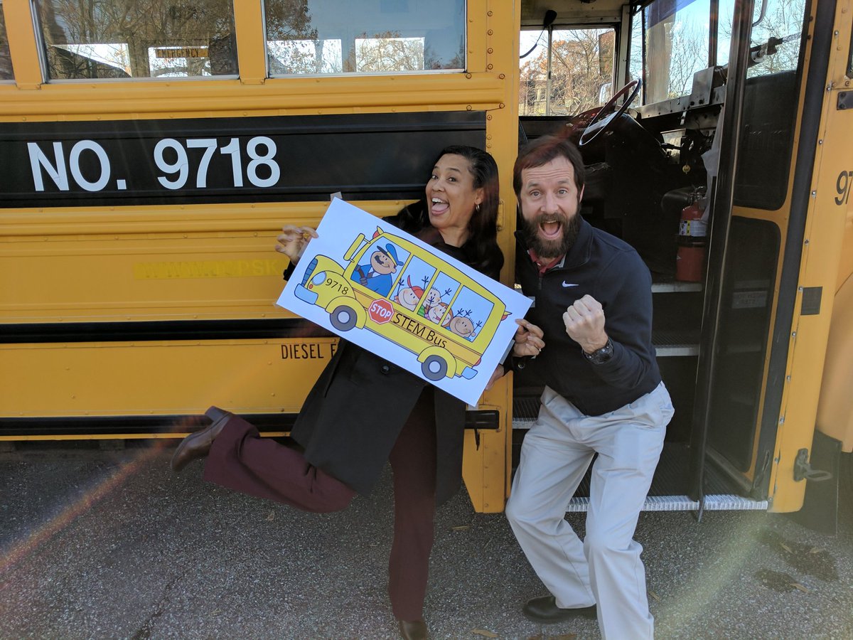 @JCPS_CES is one step closer to the mobile STEAM Bus. <a href="/JCPSKY/">JCPS</a> making it happen!!