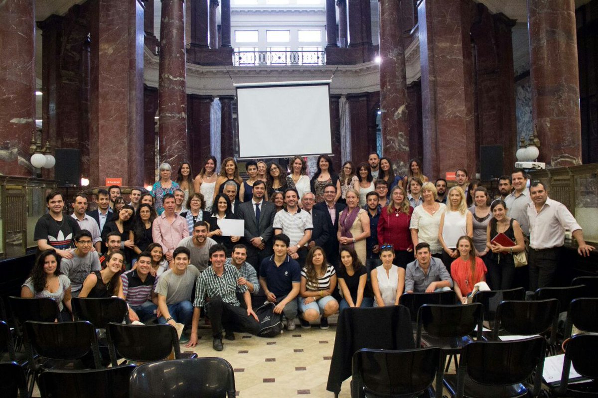 ObAmbientalUNR's tweet photo. XICatedraPactoGlobalNacionesUnidas #ClaseFinal gracias a todos por comprometerse a ser parte del cambio @DerechoUNR @pactoglobalARG #Rosario https://t.co/vwGTKnzZbt