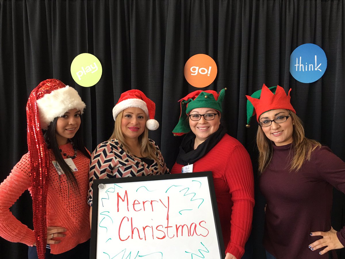 SHECounselor's tweet photo. Happy Holidays🎄from The amazing @lead4ward ThINK Conference #Day2 #ThinkPlayGo @FieldsFalcons https://t.co/3W28kmwAmj