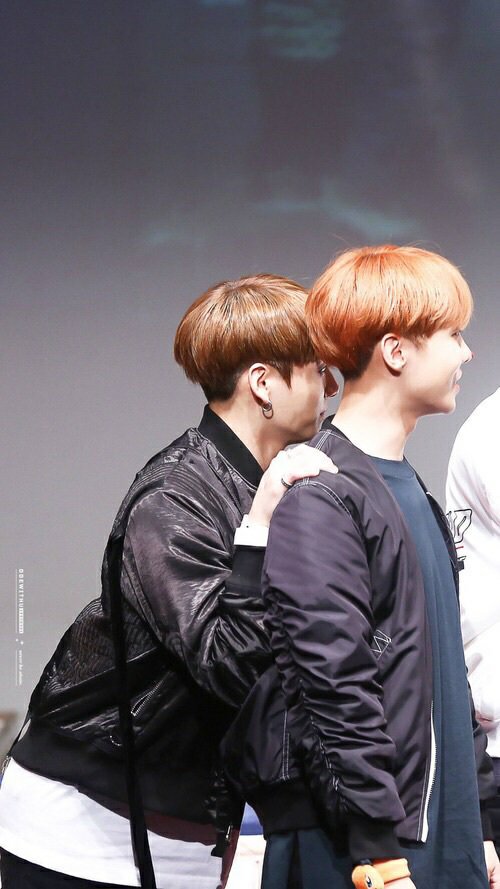 PicsHopekook's tweet photo. https://t.co/JoHWUqIl0Y