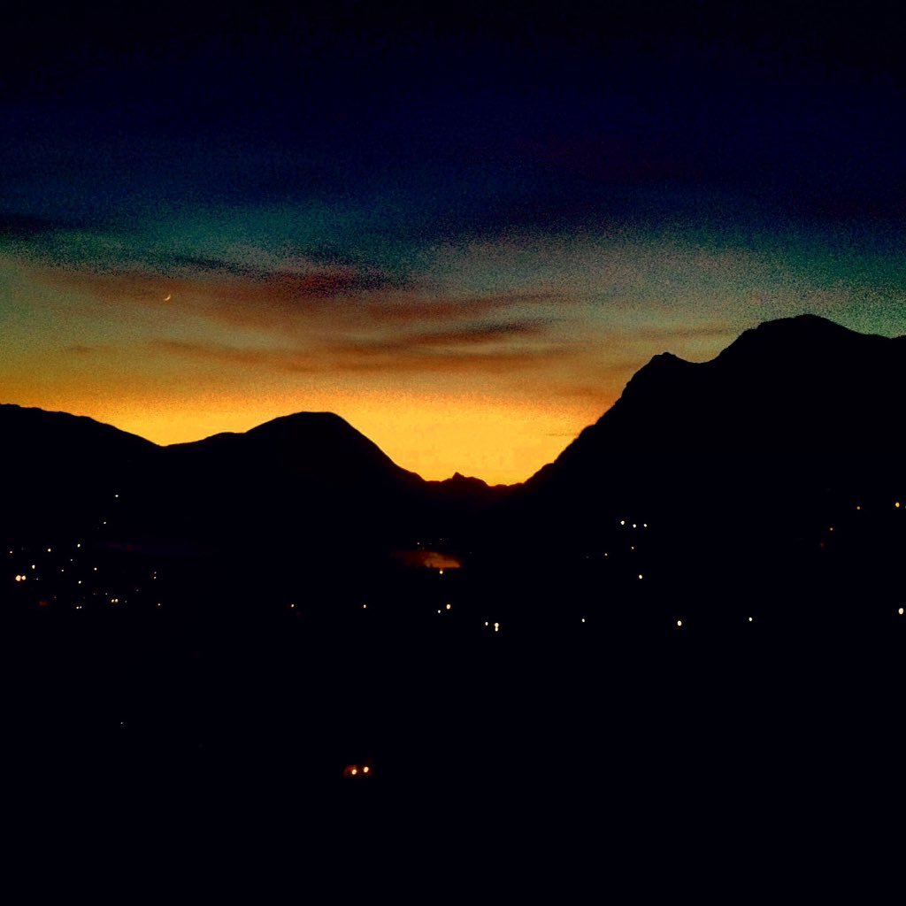 7cerra8's tweet photo. #maluxsa #Malux #maluxgroup #swiss #bellinzona #fotovoltaico #energy #energy #green #ticino #camtone #lugano #cerrano #maurizio https://t.co/nMLI84AquK