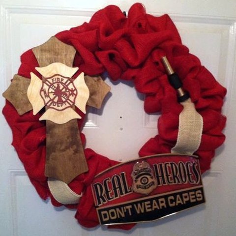 lmcook30's tweet photo. Firefighter Gifts https://t.co/PaHfFYtiec #etsyteamunity #marketnshop #etsyspecialt #FiremenDecor #FiremenGifts #etsyseller #giftsforher https://t.co/Y9qffViuxv