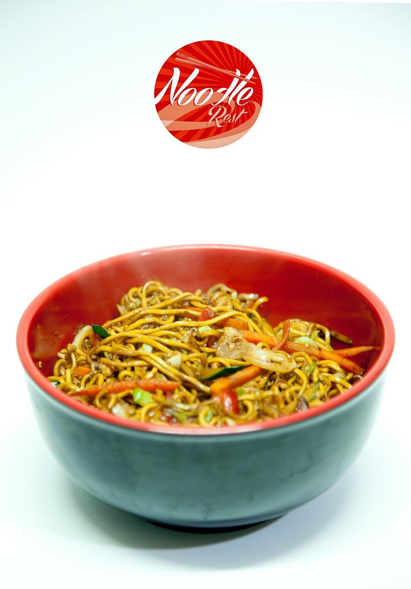 #Noodles + #Pollo + #Teriyaki = Auténtico sabor #AsianStreetFood en nuestro paladar!!!😋😋

#Granada #TakeAway (Enviamos a pueblos) =)