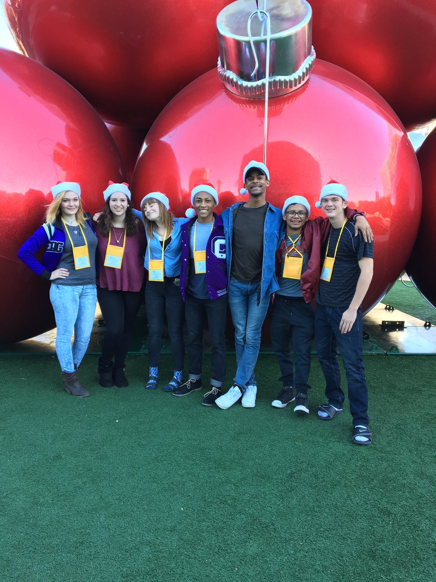 CrowleyHS's tweet photo. CHS Theater students attend convention in Dallas🎭 https://t.co/HVXBNnl3Wb