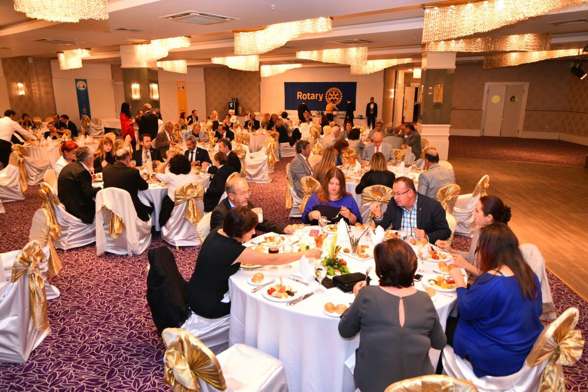 ManavgatRotary's tweet photo. #rotary grup #enstitüsü #manavgat #villasideresidence #gala #yemeği #rotaryservinghumanity #rotaryinsanlığahizmeteder https://t.co/dZw8WeoeQf
