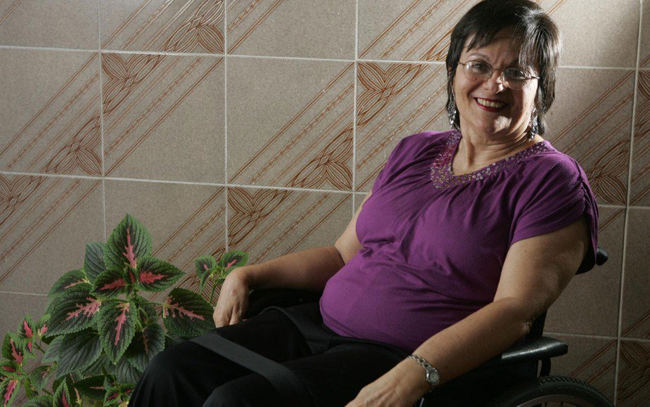 Maria da Penha recebe prêmio de Direitos Humanos dado por Alemanha e França glo.bo/2fWOkNE