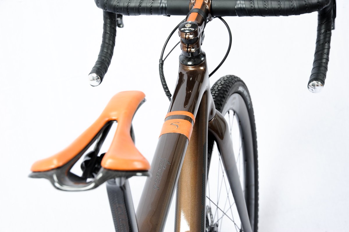 #Sarto #Gravel, for those who love technology and commute in style.
Keep exploring new routes with all the Italian cycling passion.