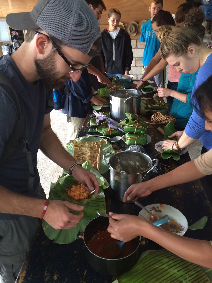 gapstory16's tweet photo. The Gapsters start their week by making traditional, authentic Guatemalan tamales! #snctincan 🇬🇹 https://t.co/2Mg6nPWV7A
