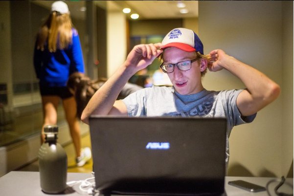 MUEngineering's tweet photo. Finals week is coming up fast!  Good luck to all you engineers! #Marquette #Engineering #FinalsAreComing https://t.co/obynudKSMe