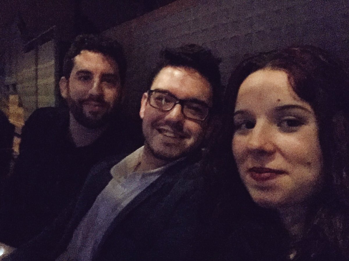 MartaBenGar's tweet photo. Una noche diferente y divertida. ¡Merece la pena venir a #Málaga para los @premiosagripina ! @educamacho21 @DavidArcas @Poliedricom #Agp16 https://t.co/RNrxCZezO1