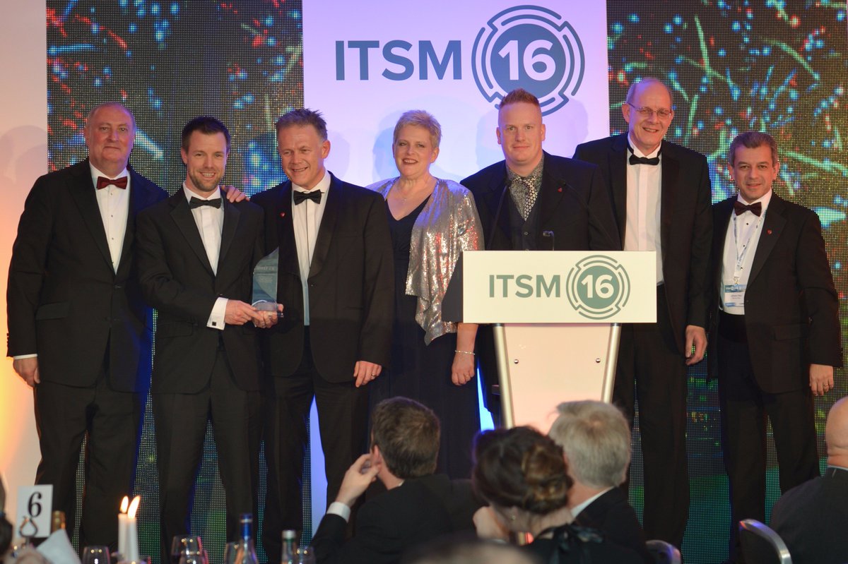 JonMorleyITSM's tweet image. Ladies and gents, I present the award winning @TransitionSIG for the #twospeed paper from @itsmfuk #itsm16