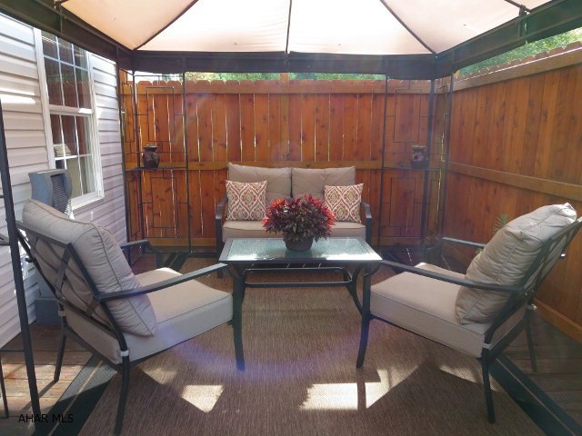 melindafeaster's tweet photo. Ring in the New Year with a New Home! Move in ready home. #Bedford #Pennsylvania https://t.co/mTFJ0KiD0d https://t.co/UitNNOQLrL