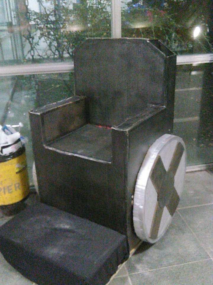 MrPOIMP's tweet image. Le professeur Xavier est présent !!