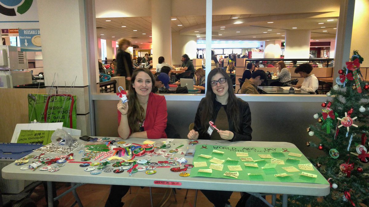 HIVEdmonton's tweet photo. We are so happy to have student groups on board for #WorldAIDSday2016! @ualberta @ualbertaSU @ONECondoms #yeg #condomtree #awareness https://t.co/YHd0vri9Zh