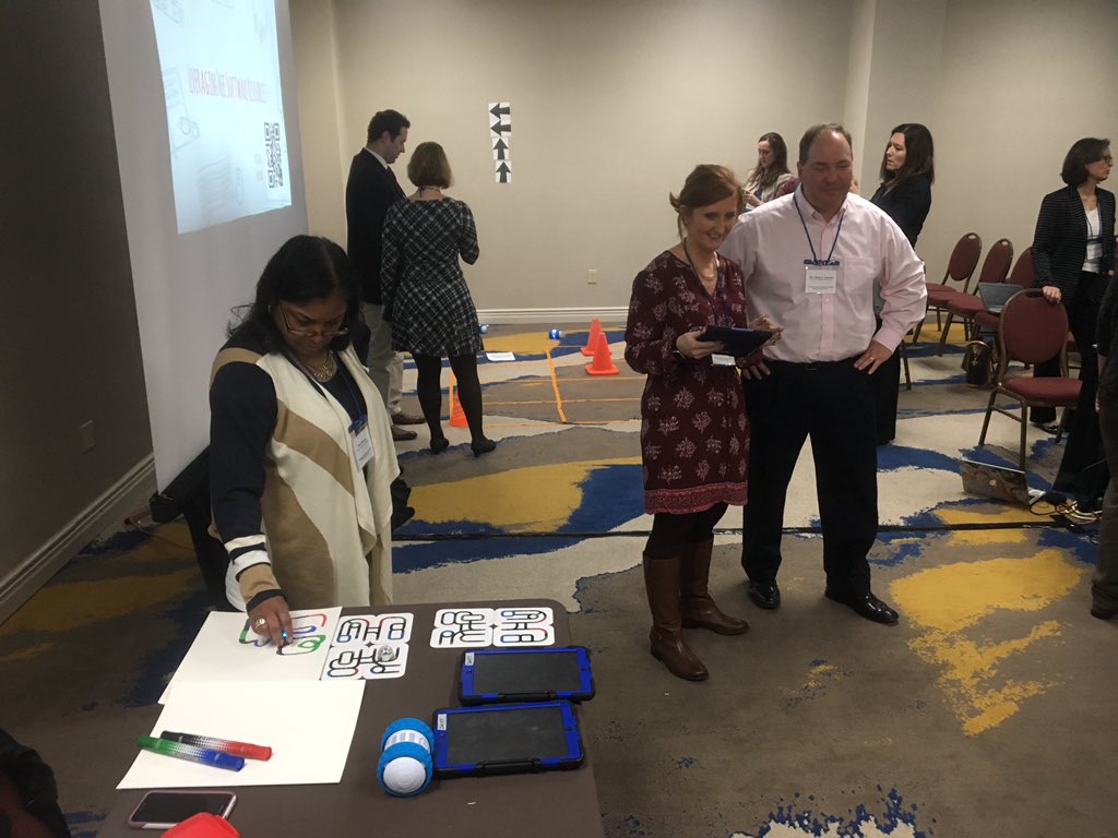 vafozzils's tweet photo. Sharing our innovative coding program with VA educators #VASCD2016 https://t.co/LAtEA6Crcg