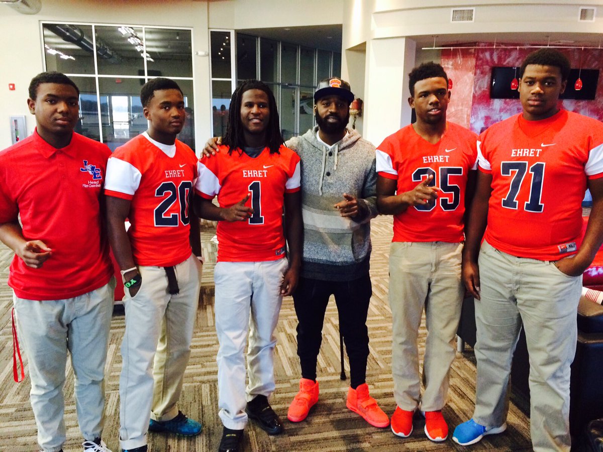Tht_Boy_Mike's tweet photo. R.I.P Joe McKnight 🙏🏽😇👼🏾 https://t.co/vpuxF4UxjV