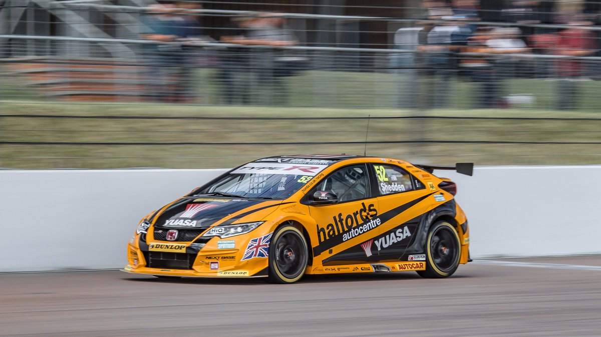 SteveHindle's tweet photo. #Advent for the #BTCC: #GordonShedden crowns another magnificent year by ending 2016 as he started; #Number1! https://t.co/664pfFGAHT