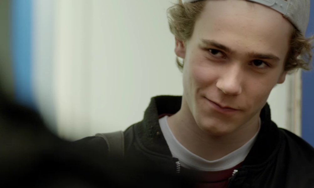 foolskam's tweet image. apart vs together