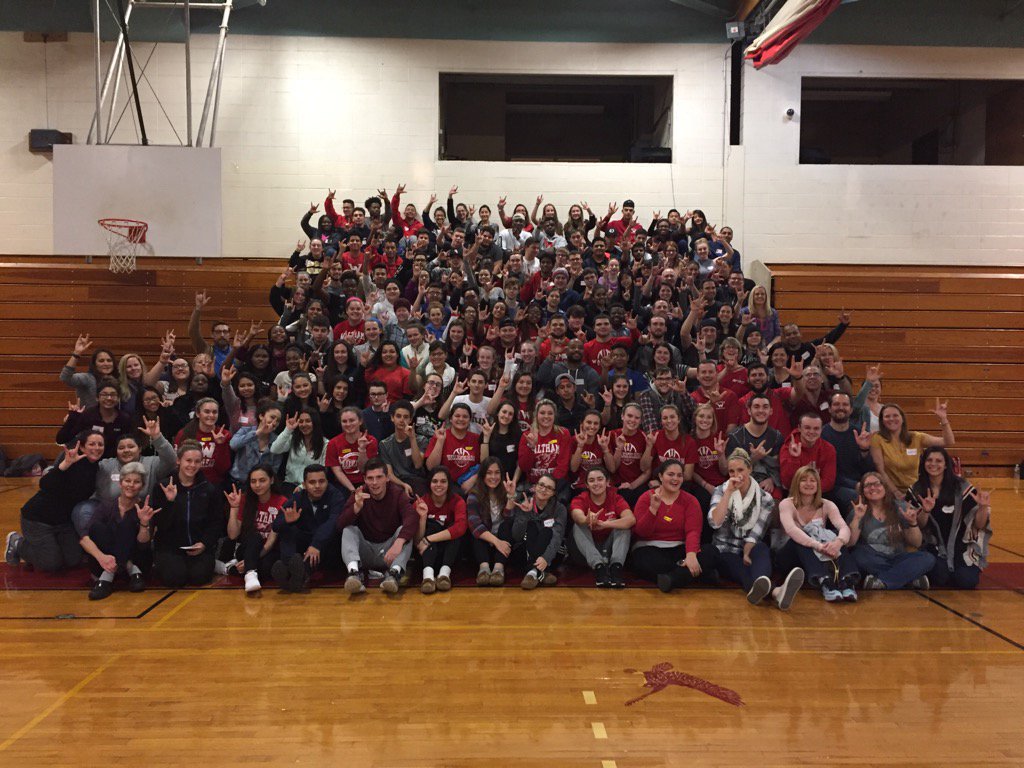 MrsBrennanWPS's tweet photo. @challengeday Waltham High 2016! #MakingChanges #BetheChange Amazing staff, students &amp; community members! https://t.co/7E5c3axNP9